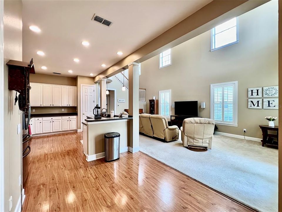 For Sale: $1,188,500 (4 beds, 2 baths, 3078 Square Feet)