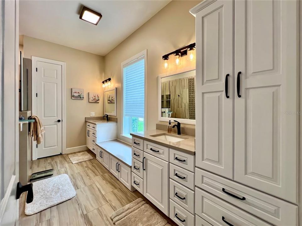 For Sale: $1,188,500 (4 beds, 2 baths, 3078 Square Feet)