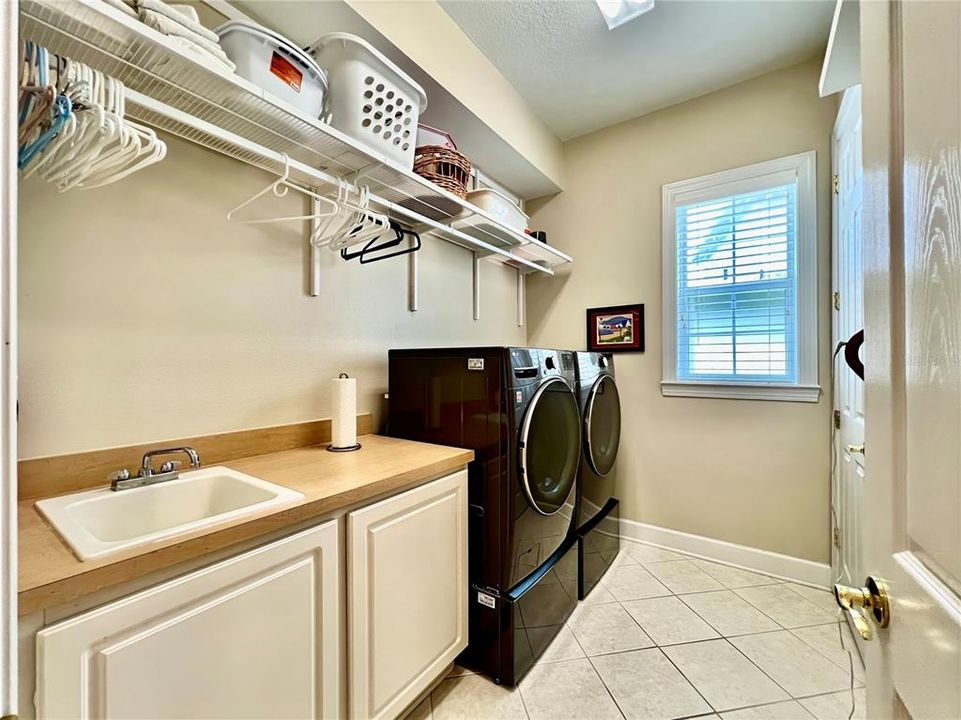 For Sale: $1,188,500 (4 beds, 2 baths, 3078 Square Feet)