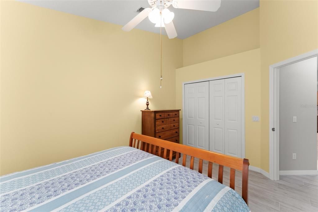 Под контрактом: $509,000 (4 спален, 2 ванн, 2045 Квадратных фут)