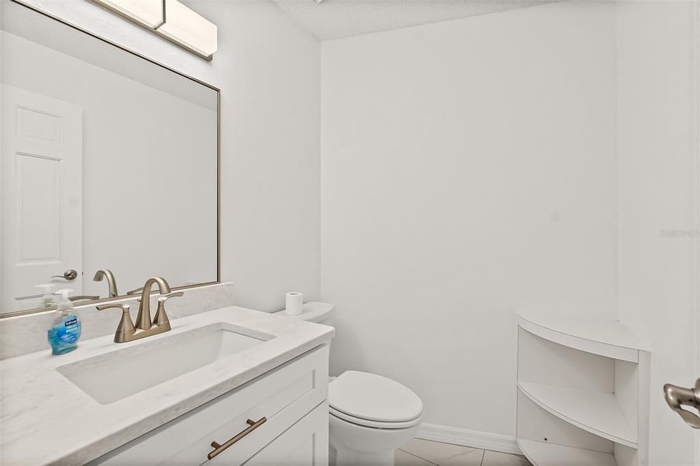 Под контрактом: $638,499 (4 спален, 3 ванн, 2916 Квадратных фут)