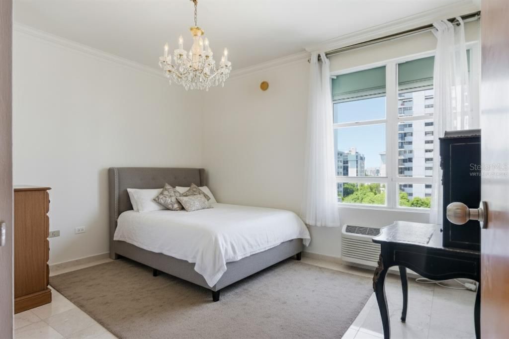 待售: $1,795,000 (2 贝兹, 2 浴室, 2620 平方英尺)