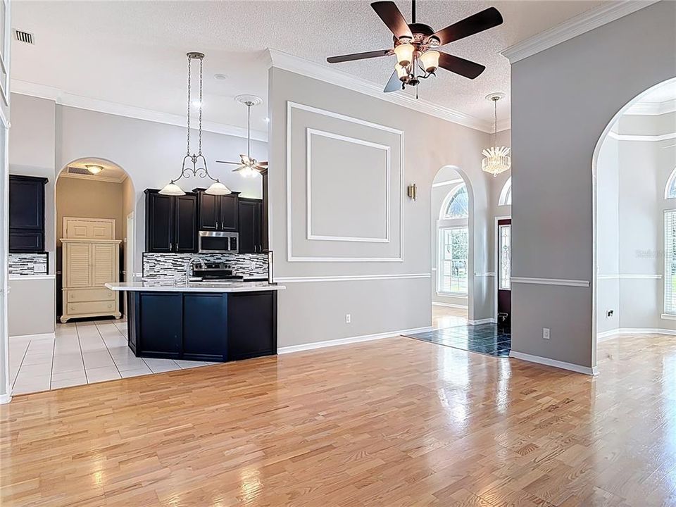 For Sale: $456,900 (3 beds, 2 baths, 1848 Square Feet)