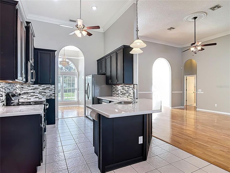 For Sale: $456,900 (3 beds, 2 baths, 1848 Square Feet)