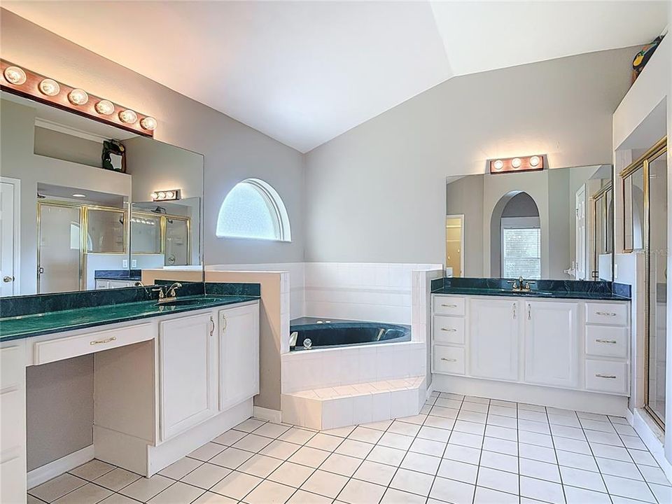 For Sale: $456,900 (3 beds, 2 baths, 1848 Square Feet)