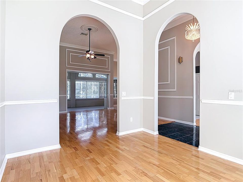 For Sale: $456,900 (3 beds, 2 baths, 1848 Square Feet)