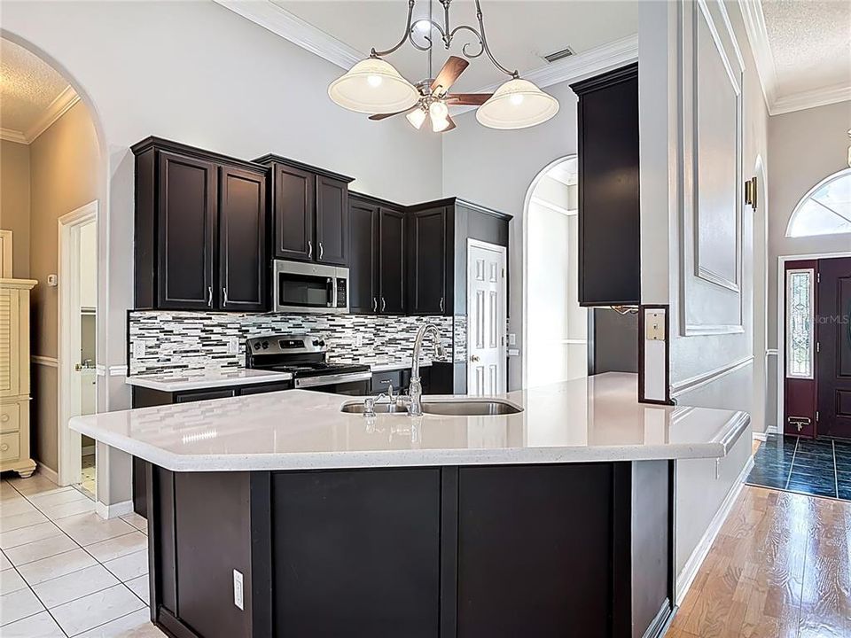 For Sale: $456,900 (3 beds, 2 baths, 1848 Square Feet)