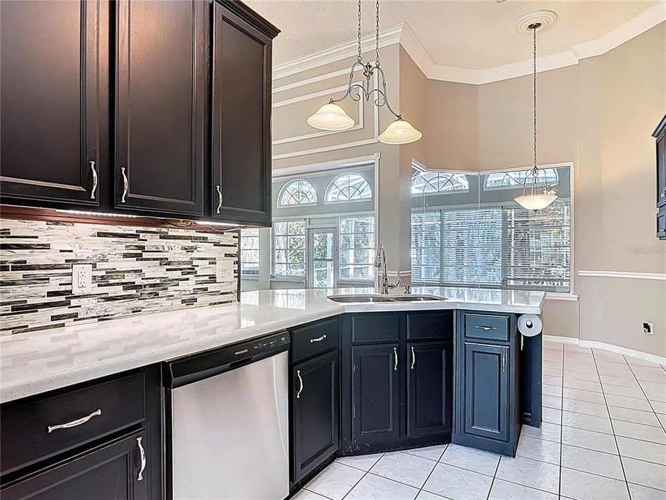 For Sale: $456,900 (3 beds, 2 baths, 1848 Square Feet)