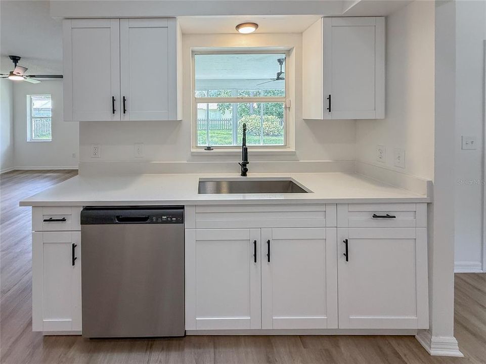 待售: $309,900 (3 贝兹, 2 浴室, 1786 平方英尺)