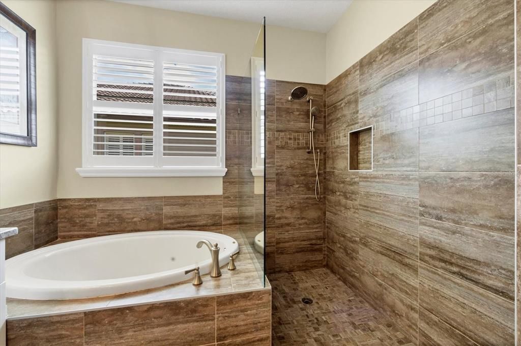 En Venta: $674,900 (3 camas, 2 baños, 2574 Pies cuadrados)