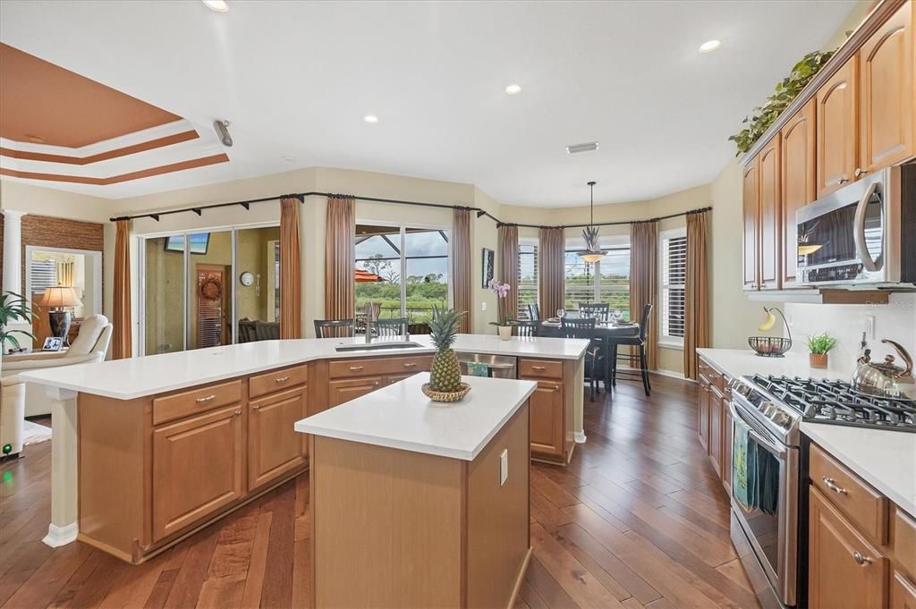 En Venta: $674,900 (3 camas, 2 baños, 2574 Pies cuadrados)