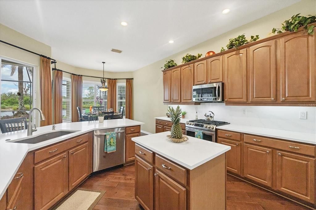 En Venta: $674,900 (3 camas, 2 baños, 2574 Pies cuadrados)