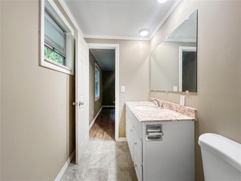 待售: $149,990 (2 贝兹, 2 浴室, 1152 平方英尺)