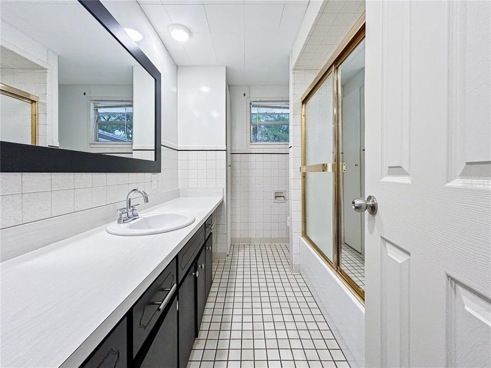 待售: $149,990 (2 贝兹, 2 浴室, 1152 平方英尺)