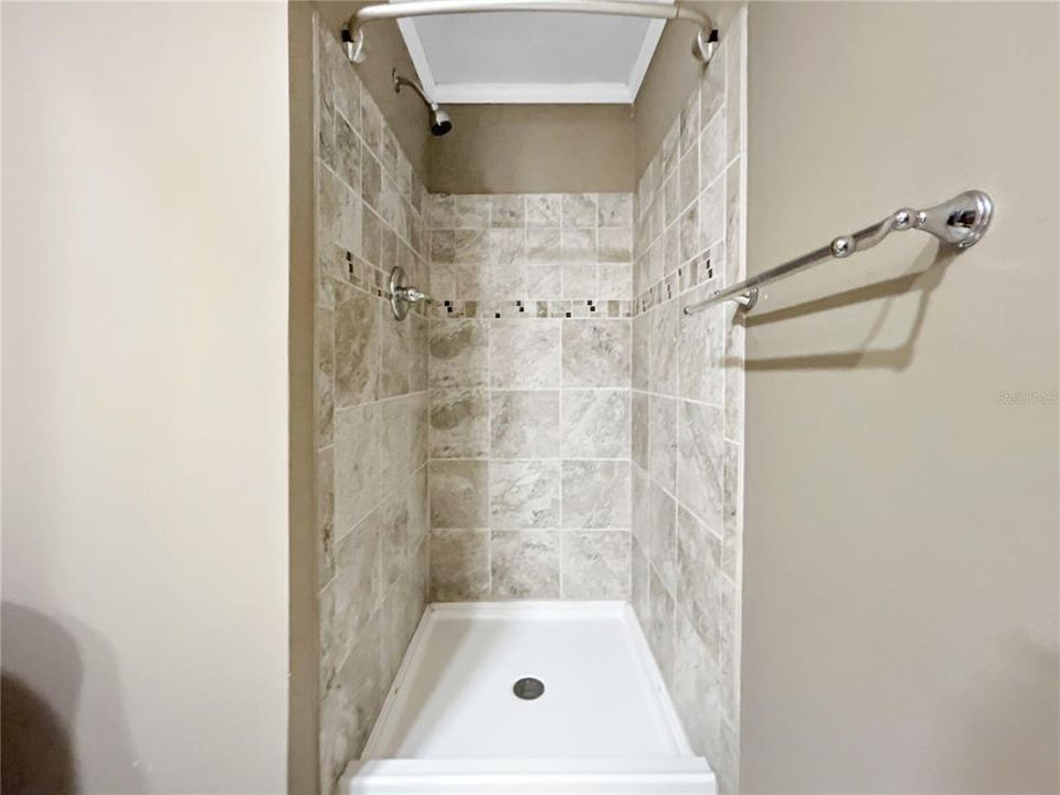 待售: $149,990 (2 贝兹, 2 浴室, 1152 平方英尺)