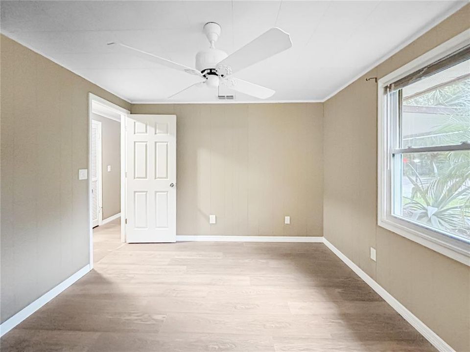 待售: $149,990 (2 贝兹, 2 浴室, 1152 平方英尺)