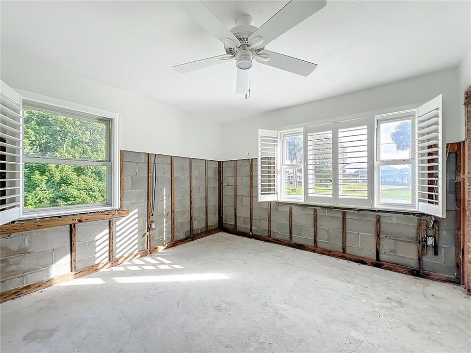 待售: $575,000 (3 贝兹, 2 浴室, 1560 平方英尺)