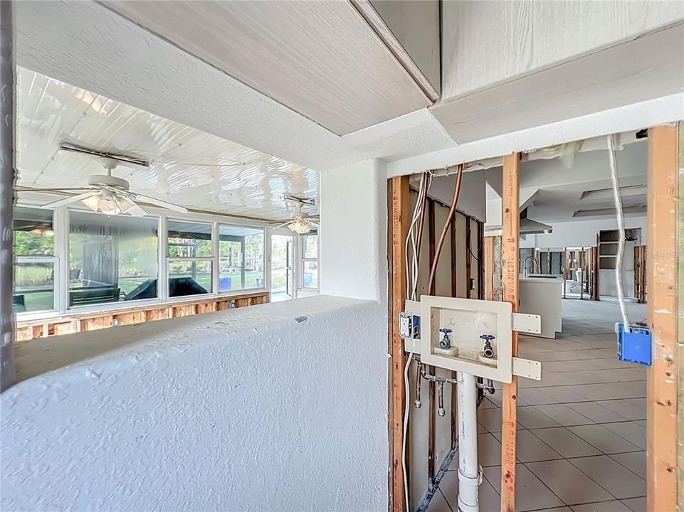 待售: $575,000 (3 贝兹, 2 浴室, 1560 平方英尺)