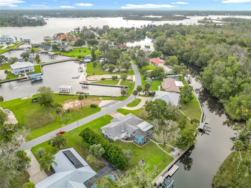 待售: $575,000 (3 贝兹, 2 浴室, 1560 平方英尺)