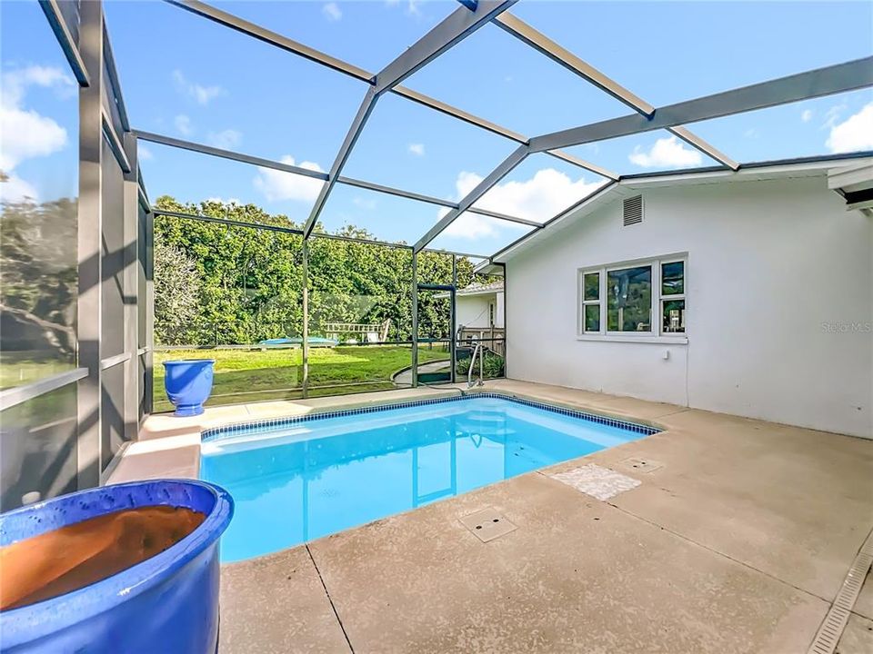 待售: $575,000 (3 贝兹, 2 浴室, 1560 平方英尺)