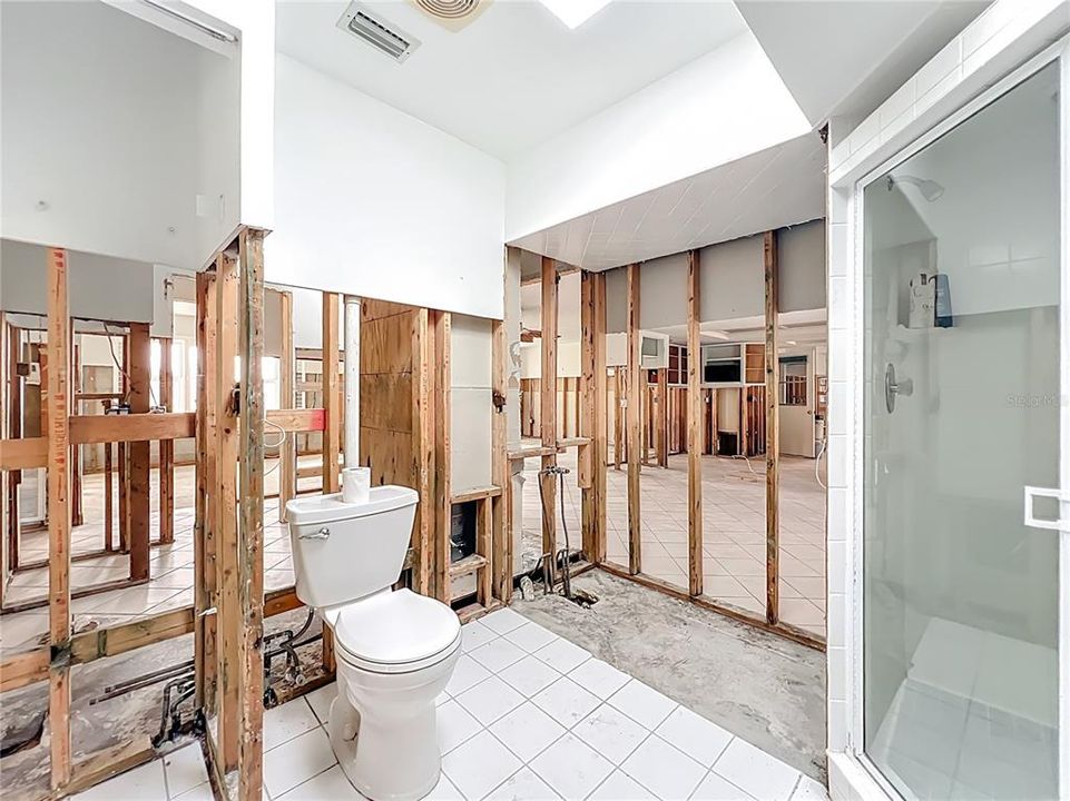 待售: $575,000 (3 贝兹, 2 浴室, 1560 平方英尺)