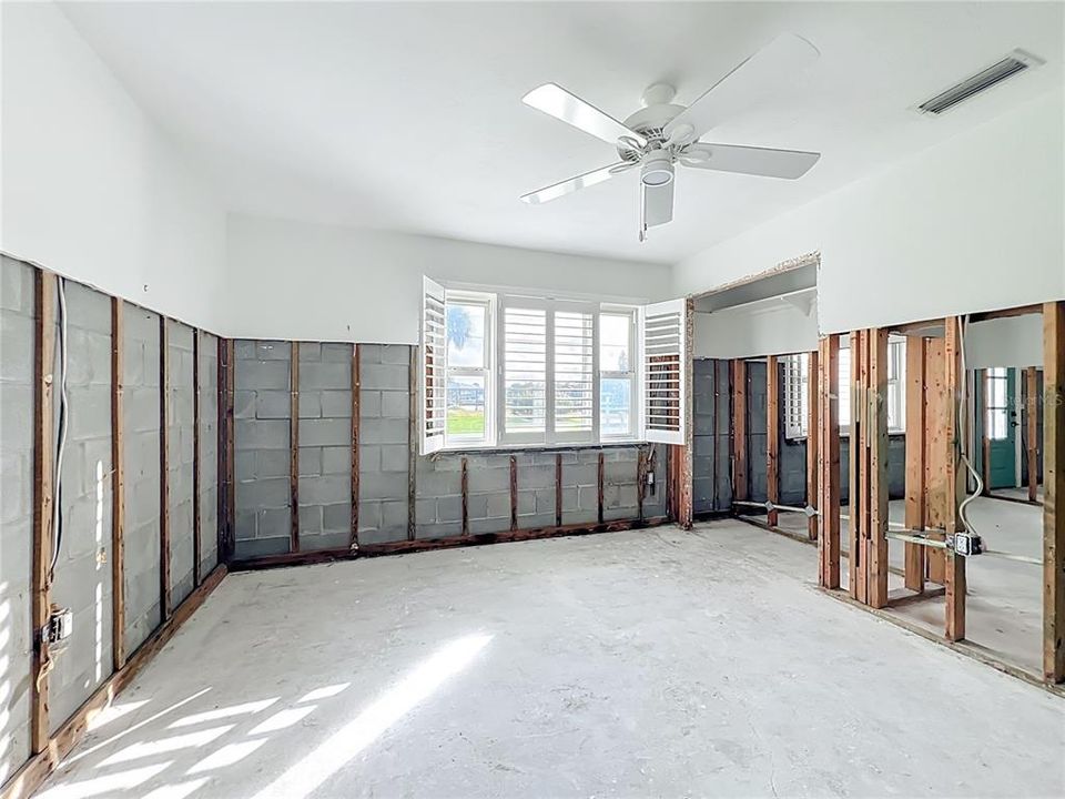 待售: $575,000 (3 贝兹, 2 浴室, 1560 平方英尺)