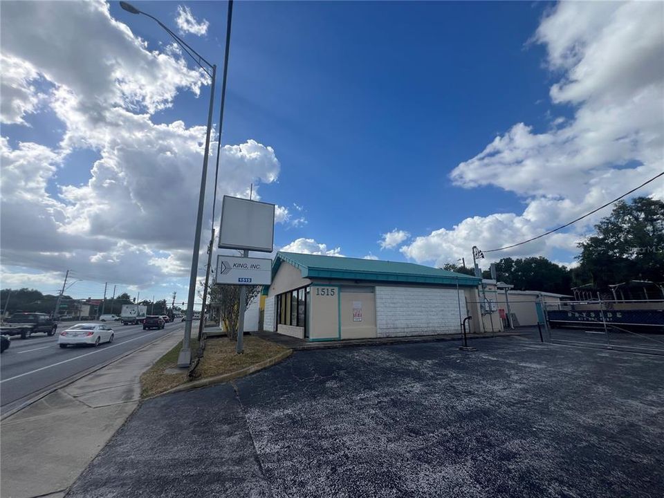 待售: $719,000 (0 贝兹, 0 浴室, 2416 平方英尺)