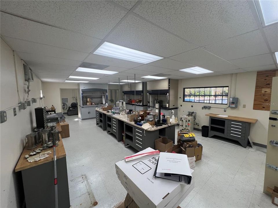 待售: $719,000 (0 贝兹, 0 浴室, 2416 平方英尺)