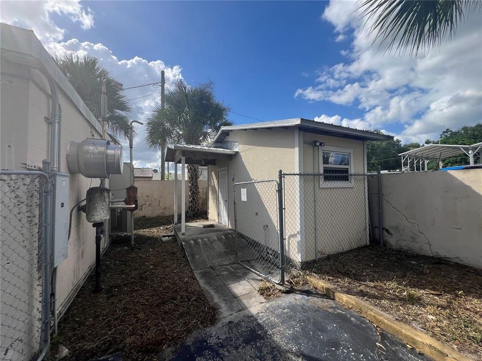 待售: $719,000 (0 贝兹, 0 浴室, 2416 平方英尺)