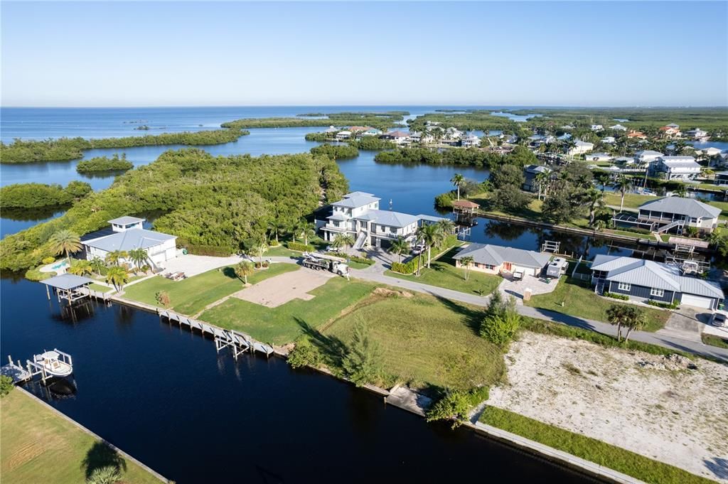 En Venta: $249,900 (0.25 acres)