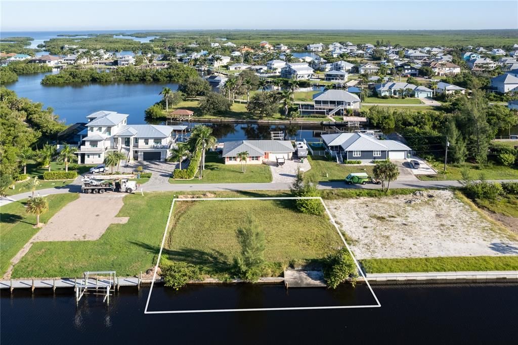 En Venta: $249,900 (0.25 acres)