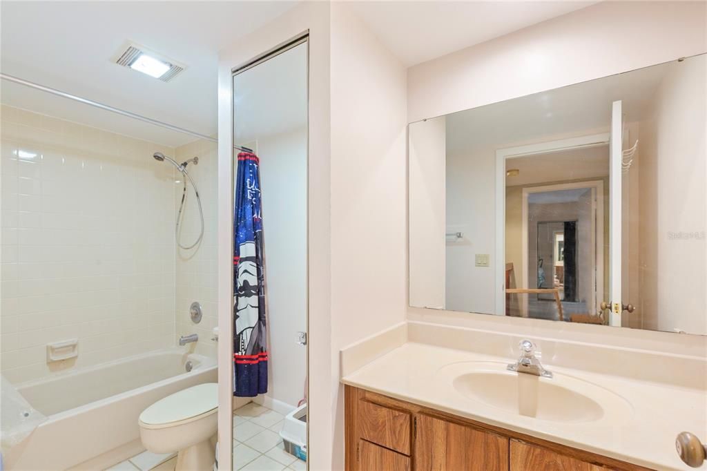 For Sale: $265,000 (2 beds, 2 baths, 1344 Square Feet)