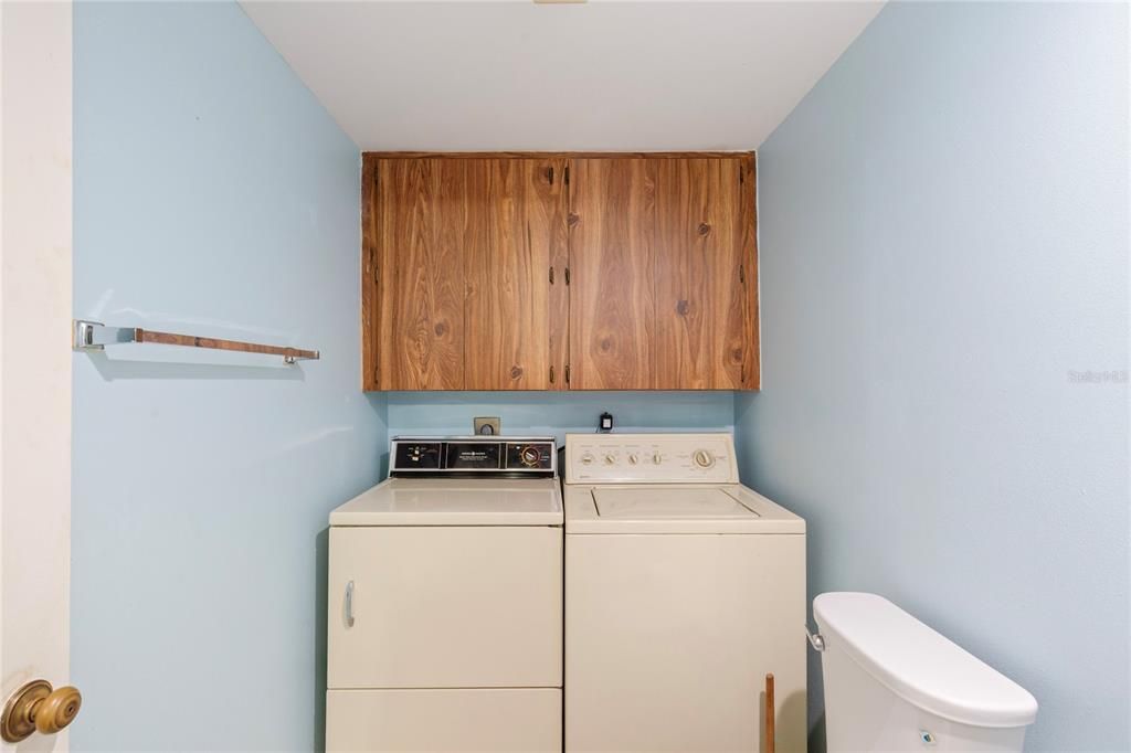 For Sale: $265,000 (2 beds, 2 baths, 1344 Square Feet)
