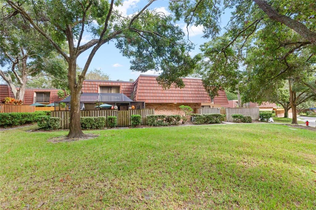 For Sale: $265,000 (2 beds, 2 baths, 1344 Square Feet)