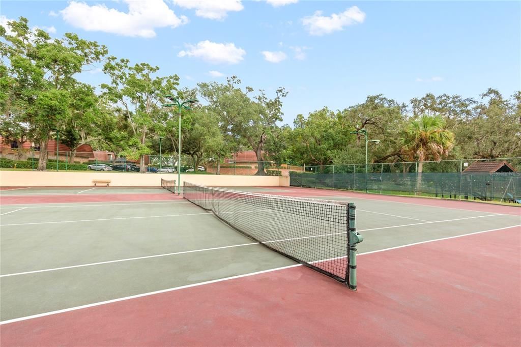 For Sale: $265,000 (2 beds, 2 baths, 1344 Square Feet)