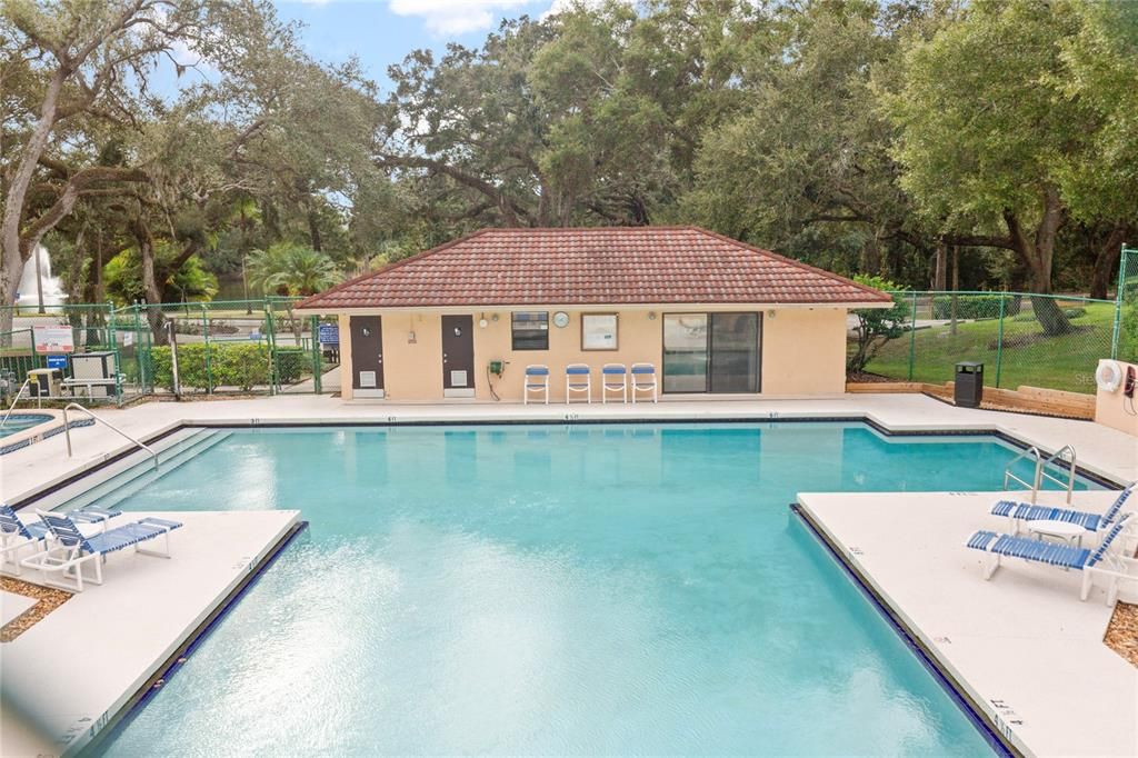 For Sale: $265,000 (2 beds, 2 baths, 1344 Square Feet)