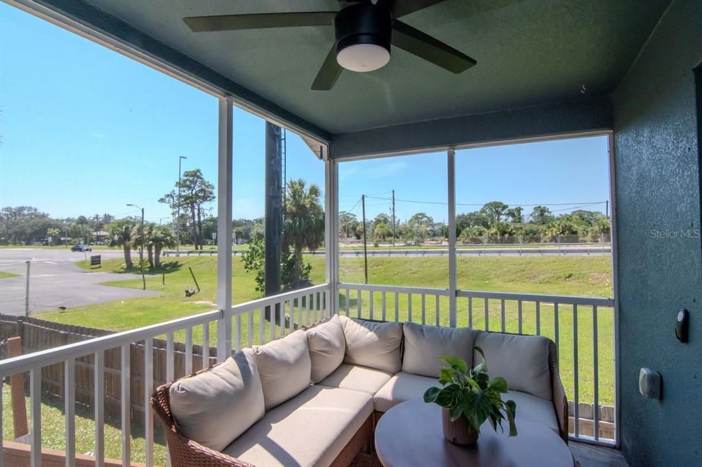 For Rent: $2,800 (3 beds, 2 baths, 1393 Square Feet)