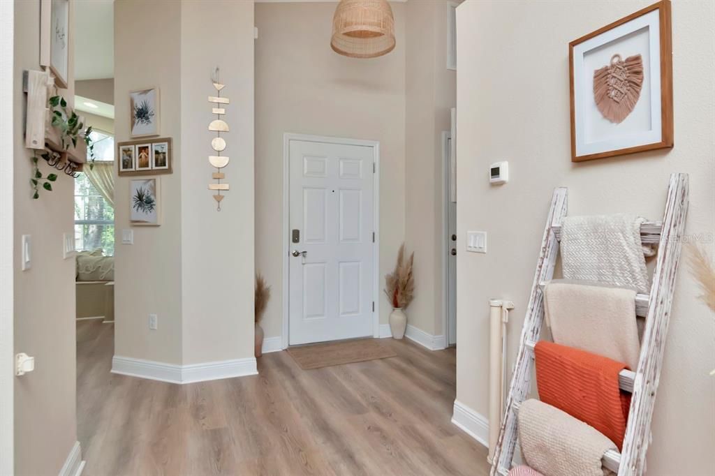 For Rent: $2,800 (3 beds, 2 baths, 1393 Square Feet)