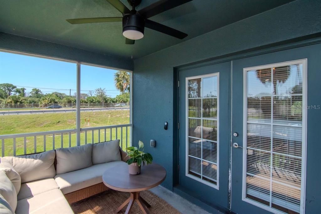 For Rent: $2,800 (3 beds, 2 baths, 1393 Square Feet)