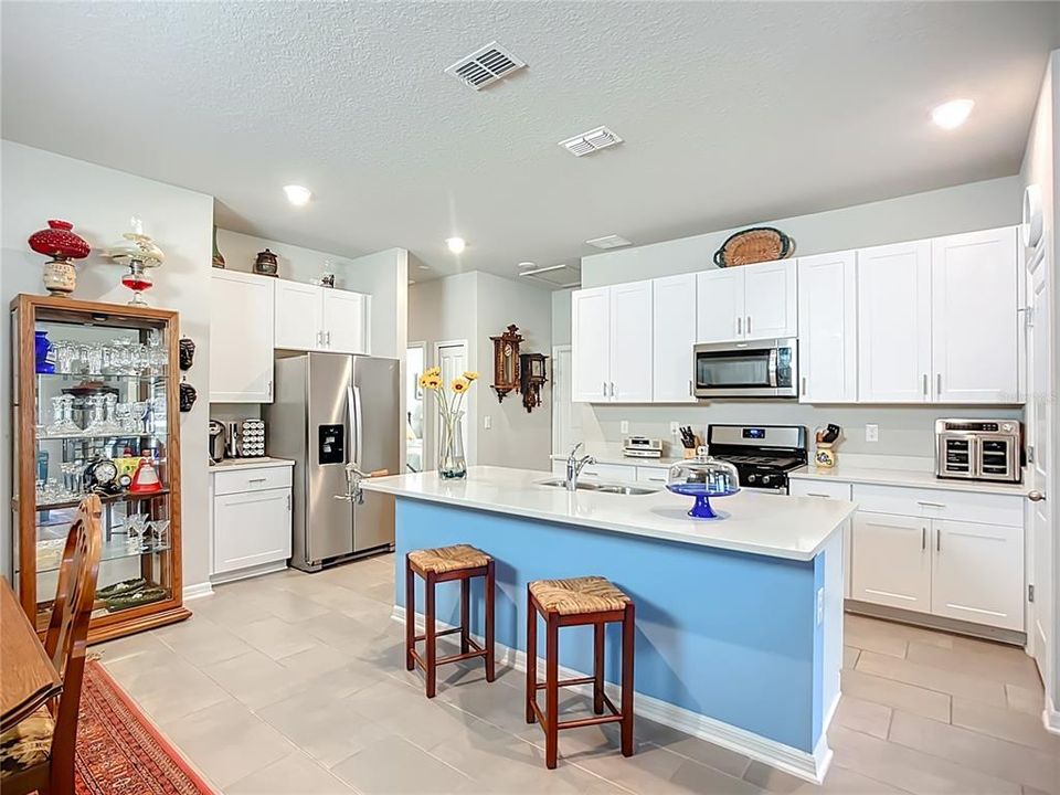 For Sale: $350,000 (3 beds, 2 baths, 1505 Square Feet)