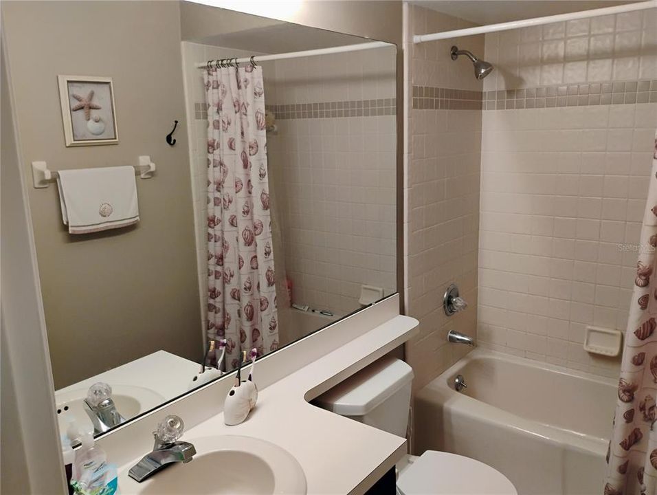 En Venta: $425,000 (3 camas, 2 baños, 2362 Pies cuadrados)