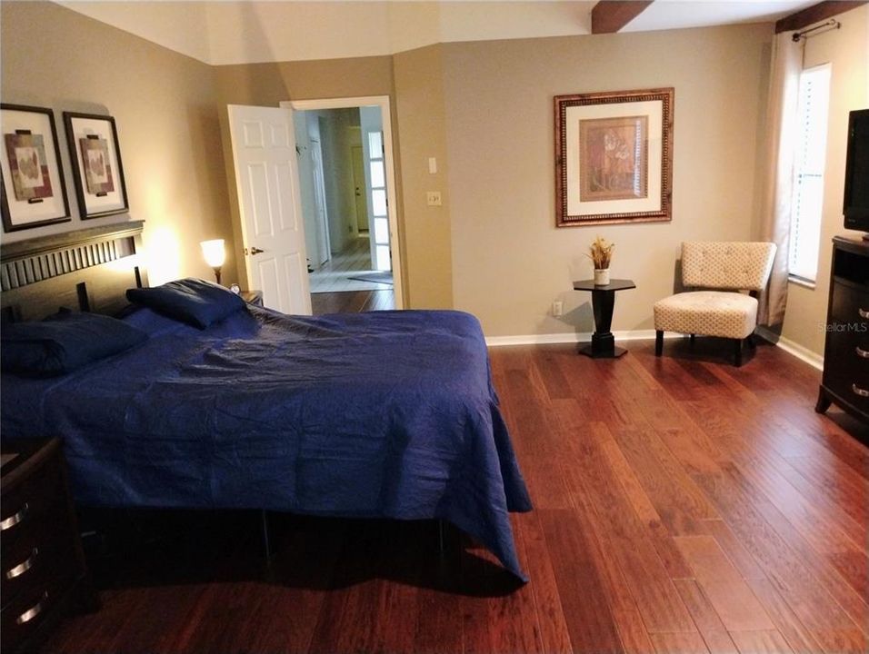 En Venta: $425,000 (3 camas, 2 baños, 2362 Pies cuadrados)