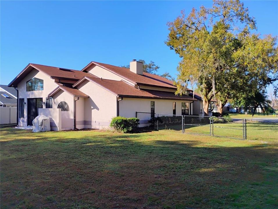 En Venta: $425,000 (3 camas, 2 baños, 2362 Pies cuadrados)