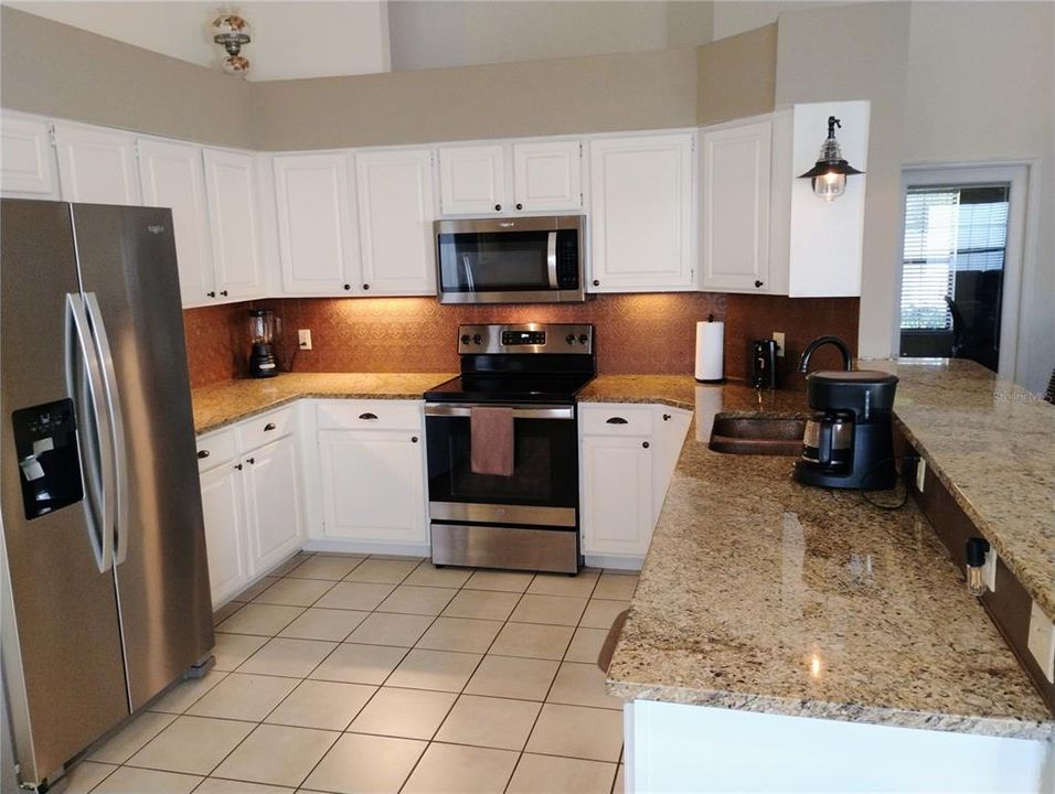 En Venta: $425,000 (3 camas, 2 baños, 2362 Pies cuadrados)