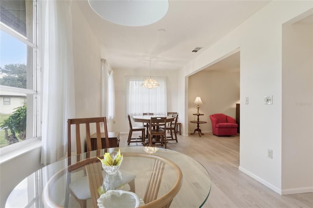 For Sale: $245,900 (2 beds, 2 baths, 1416 Square Feet)