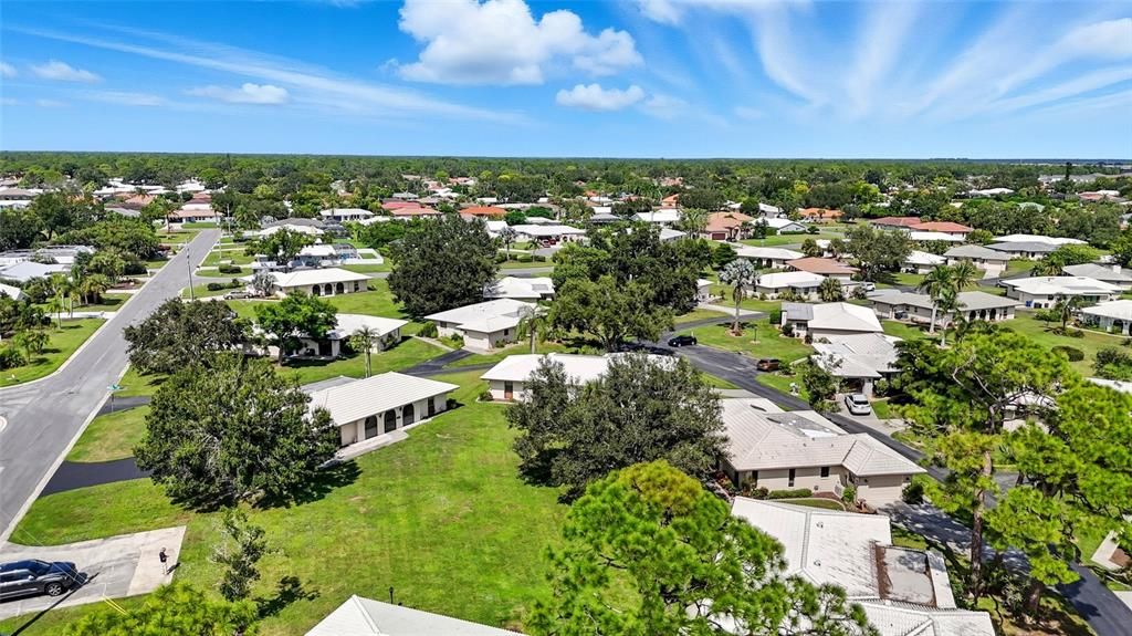 For Sale: $245,900 (2 beds, 2 baths, 1416 Square Feet)