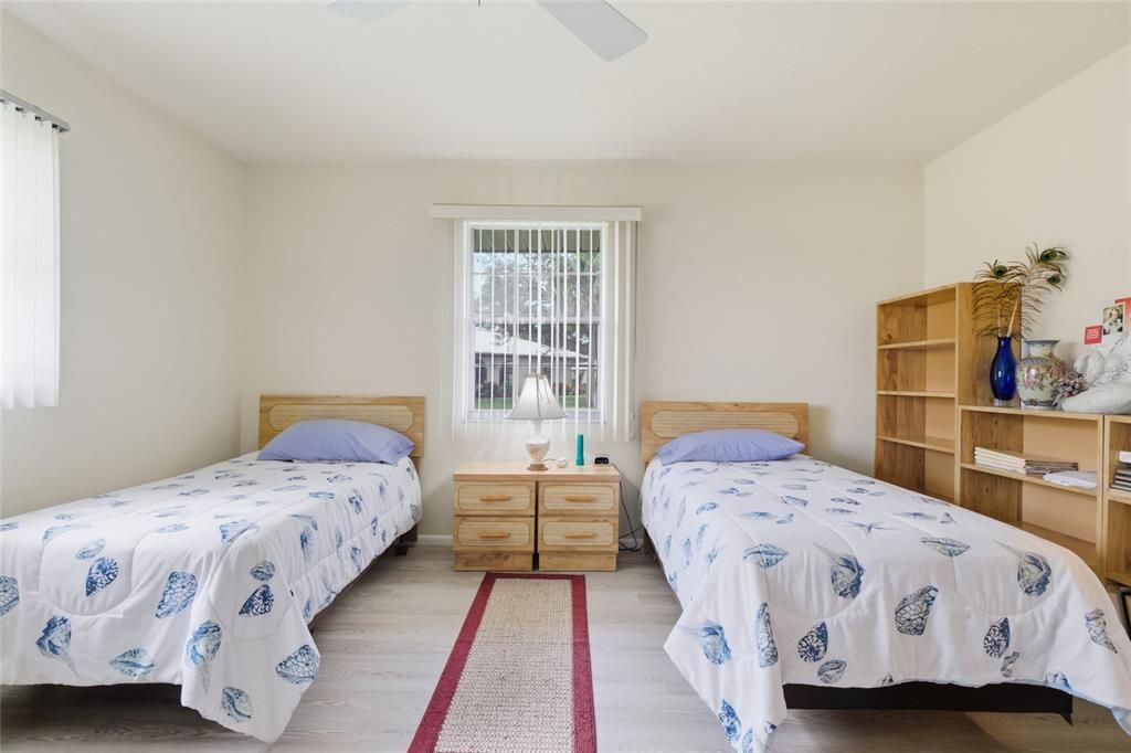 For Sale: $245,900 (2 beds, 2 baths, 1416 Square Feet)