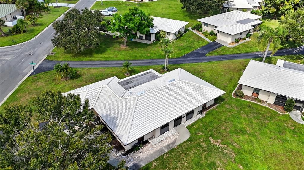 For Sale: $245,900 (2 beds, 2 baths, 1416 Square Feet)