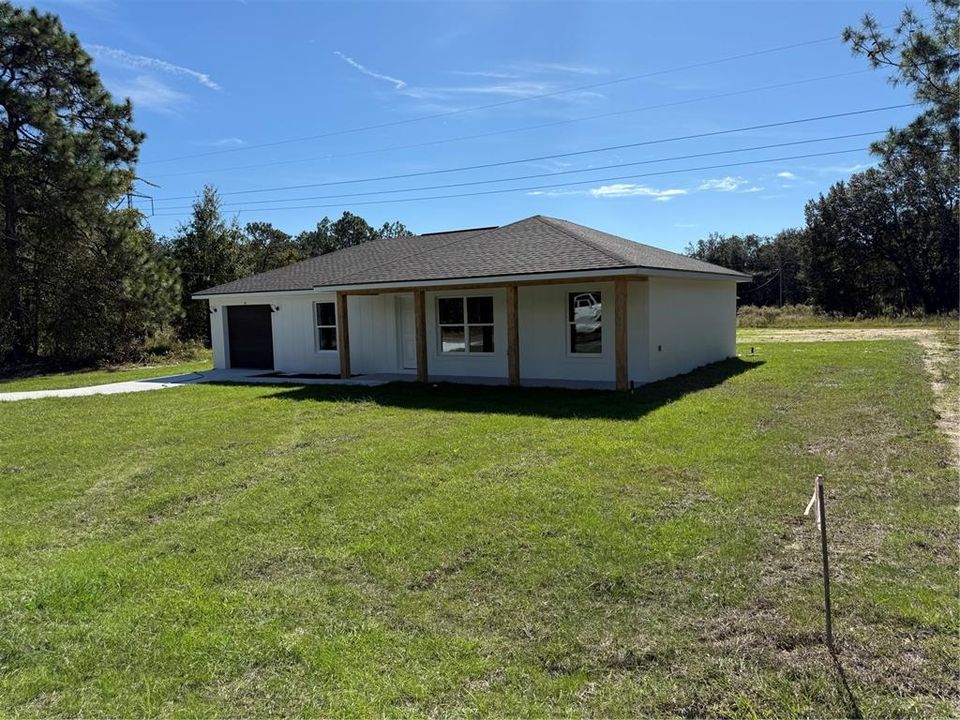 Activo con contrato: $216,900 (3 camas, 2 baños, 1047 Pies cuadrados)