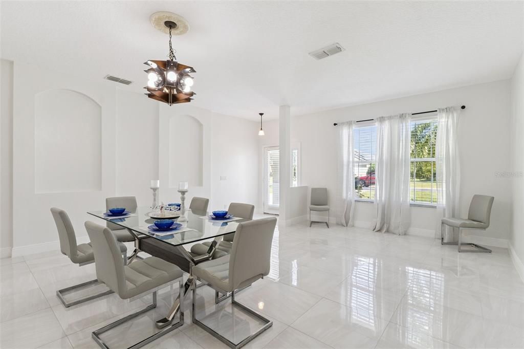 待售: $545,999 (5 贝兹, 3 浴室, 2838 平方英尺)